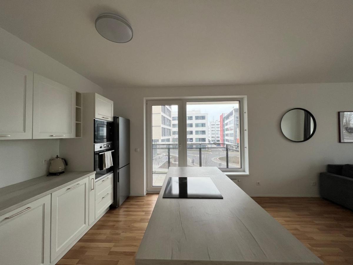 The Dante Prague - Family And Friends Apartments, Free Parking Buitenkant foto